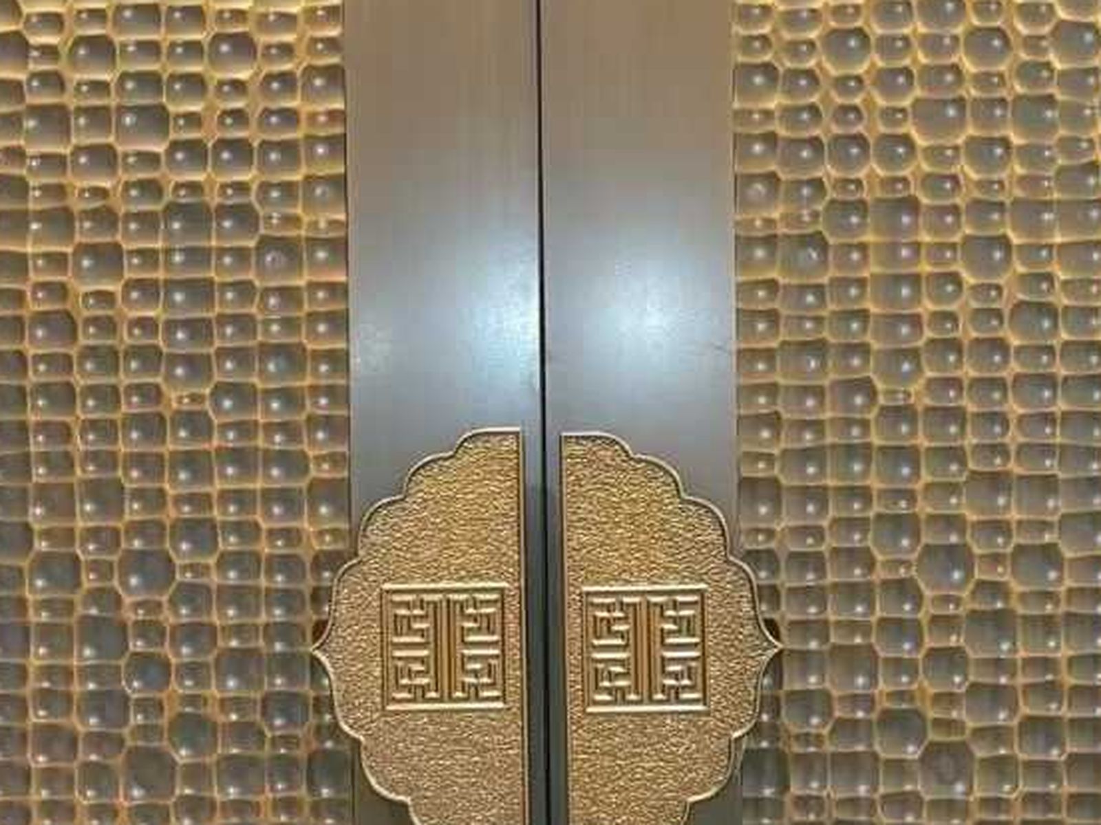 Cast Aluminum Doors detail