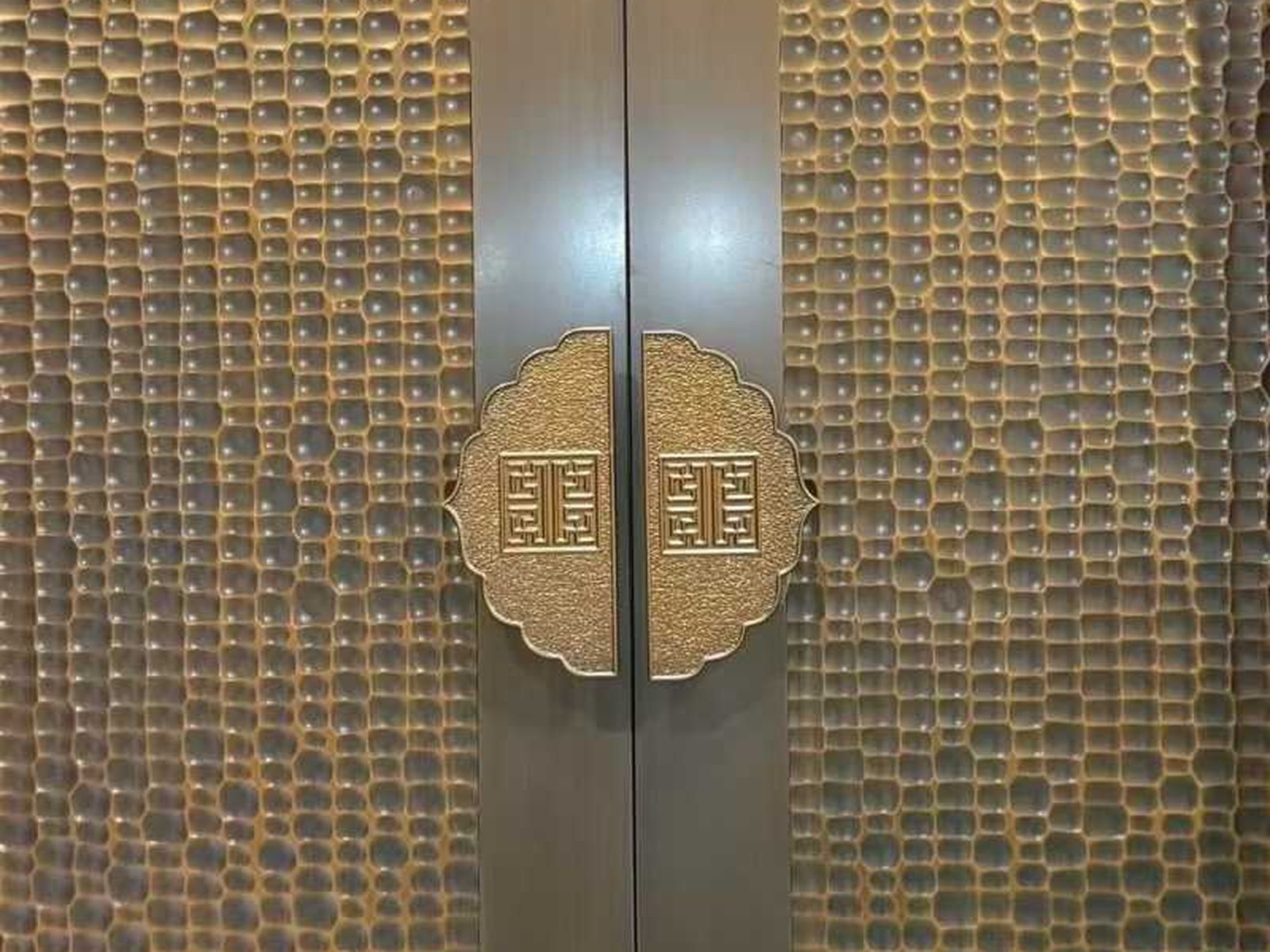 Finishing or coating area, panels being prepared